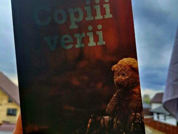 Dot Hutchinson – Copiii Verii